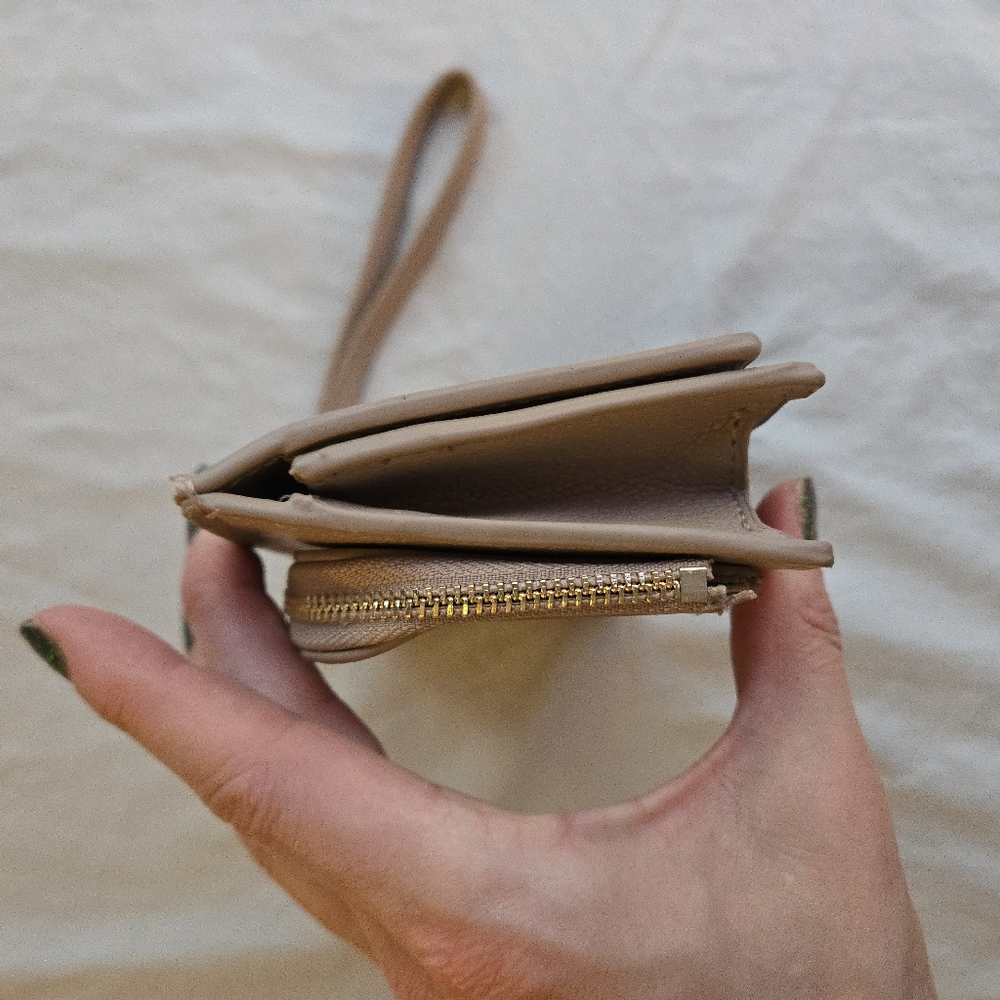 Anne Klein Beige Bifold Wallet Wristlet Vegan Leather NWOT - Picture 11 of 11